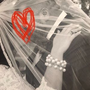 Wedding Veil-finger tip